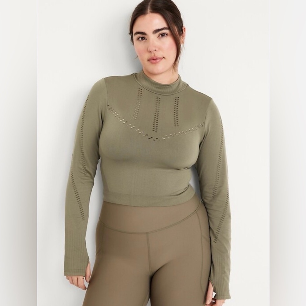 Old Navy Women's Activewear, Seamless Cropped Long Sleeve Top, Olive Green